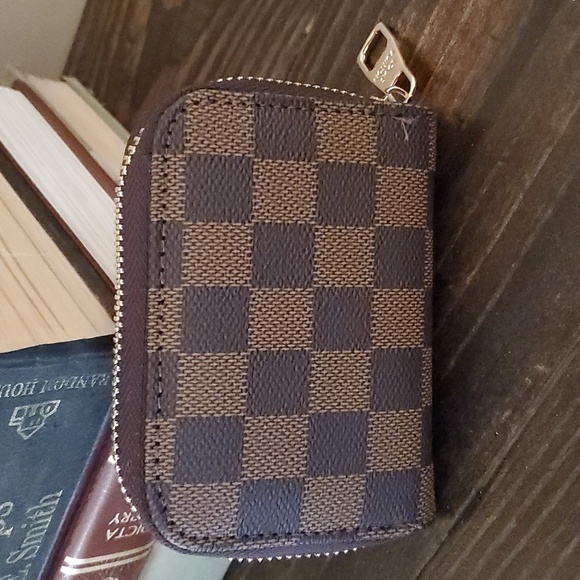 LV Damier Card Wallet- NEW - Picture 2 of 4